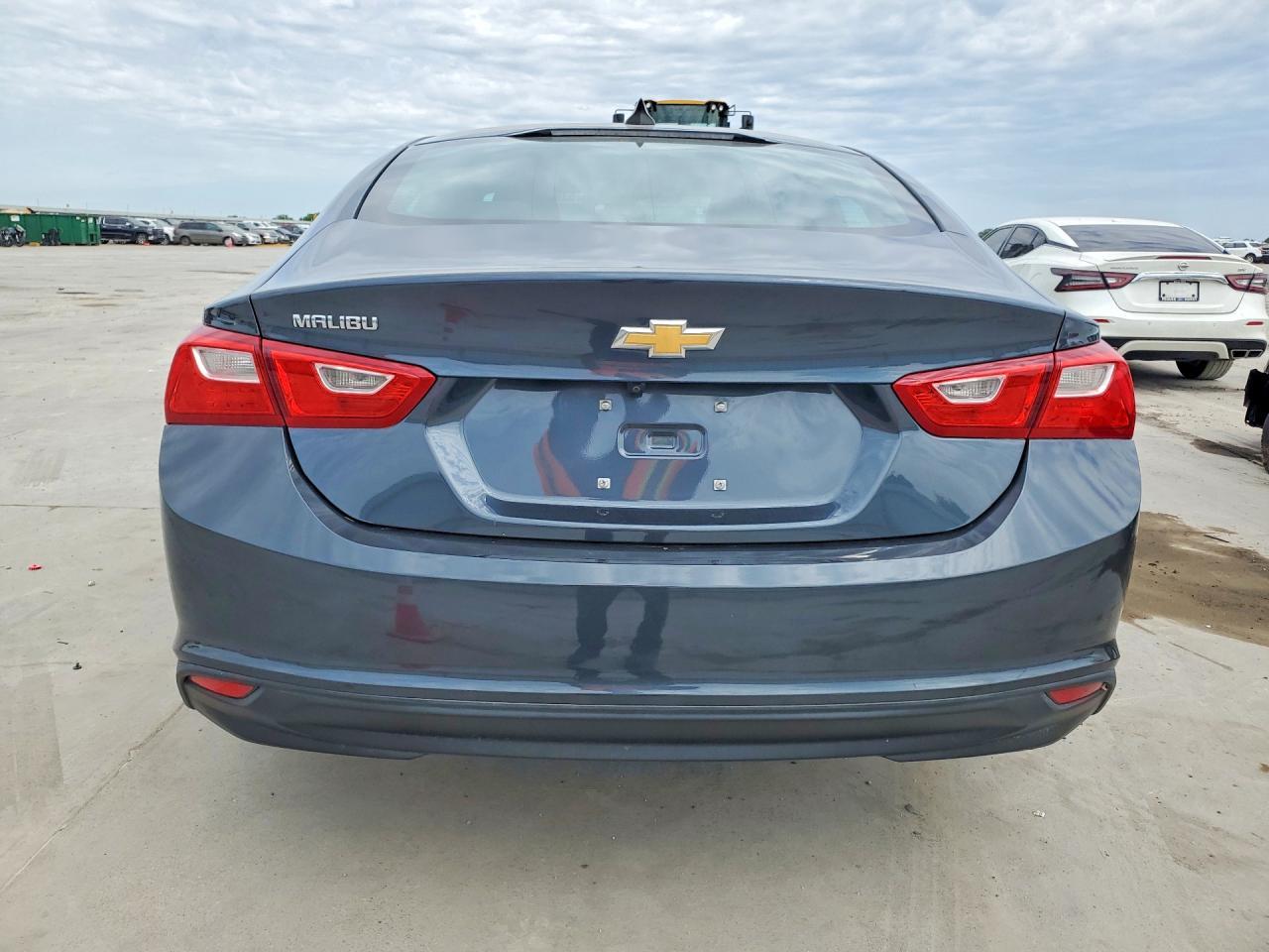 2020 Chevrolet Malibu Ls - Фото 6