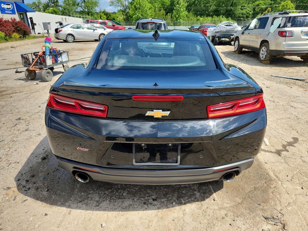 2017 Chevrolet Camaro Lt - Image 6