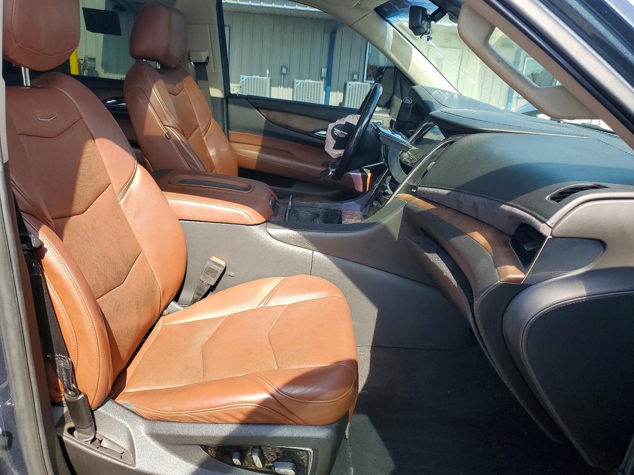 2019 Cadillac Escalade Esv Premium Luxury - Image 7