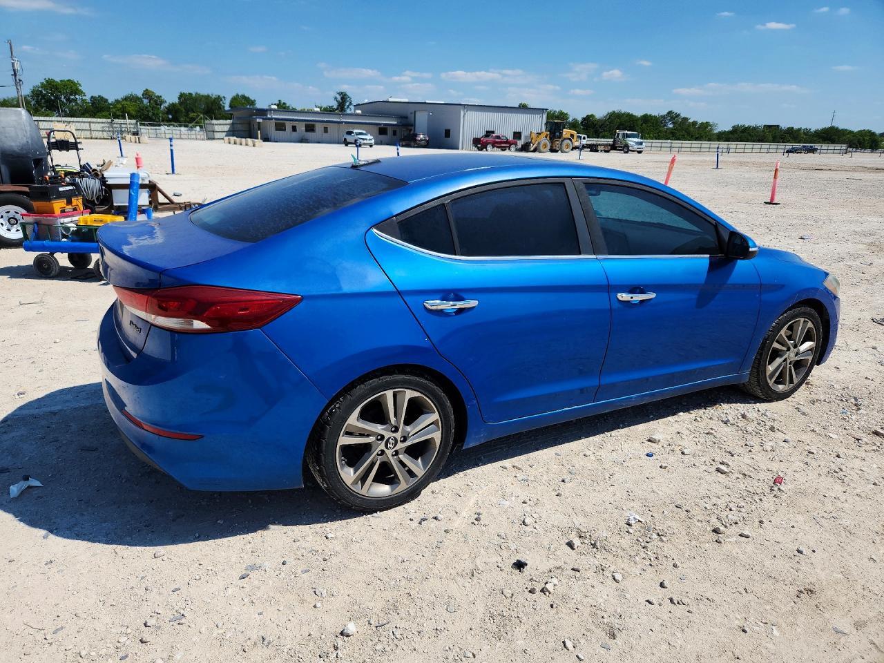2017 Hyundai Elantra Limited - Image 3