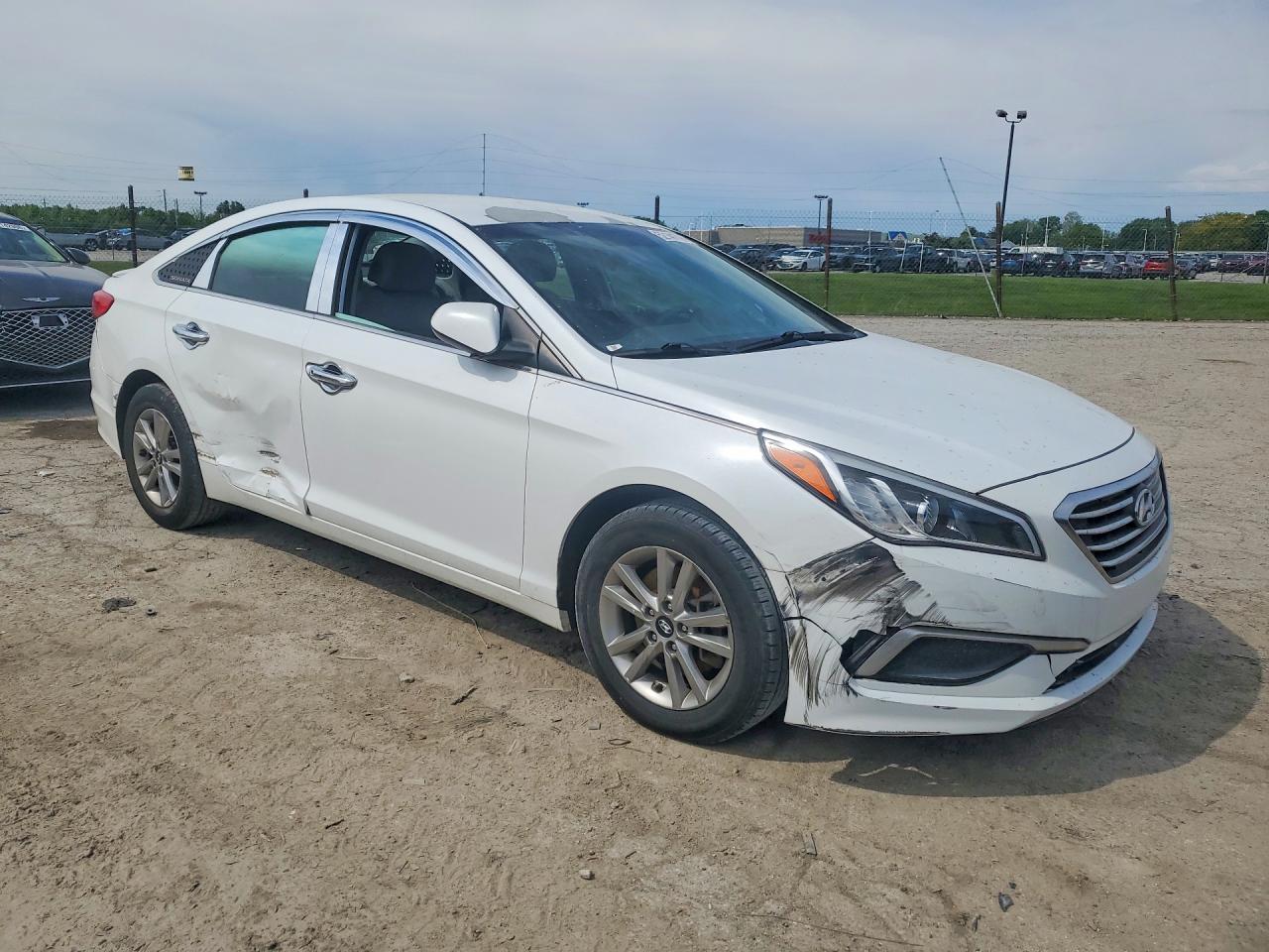 2016 Hyundai Sonata Se - Фото 4