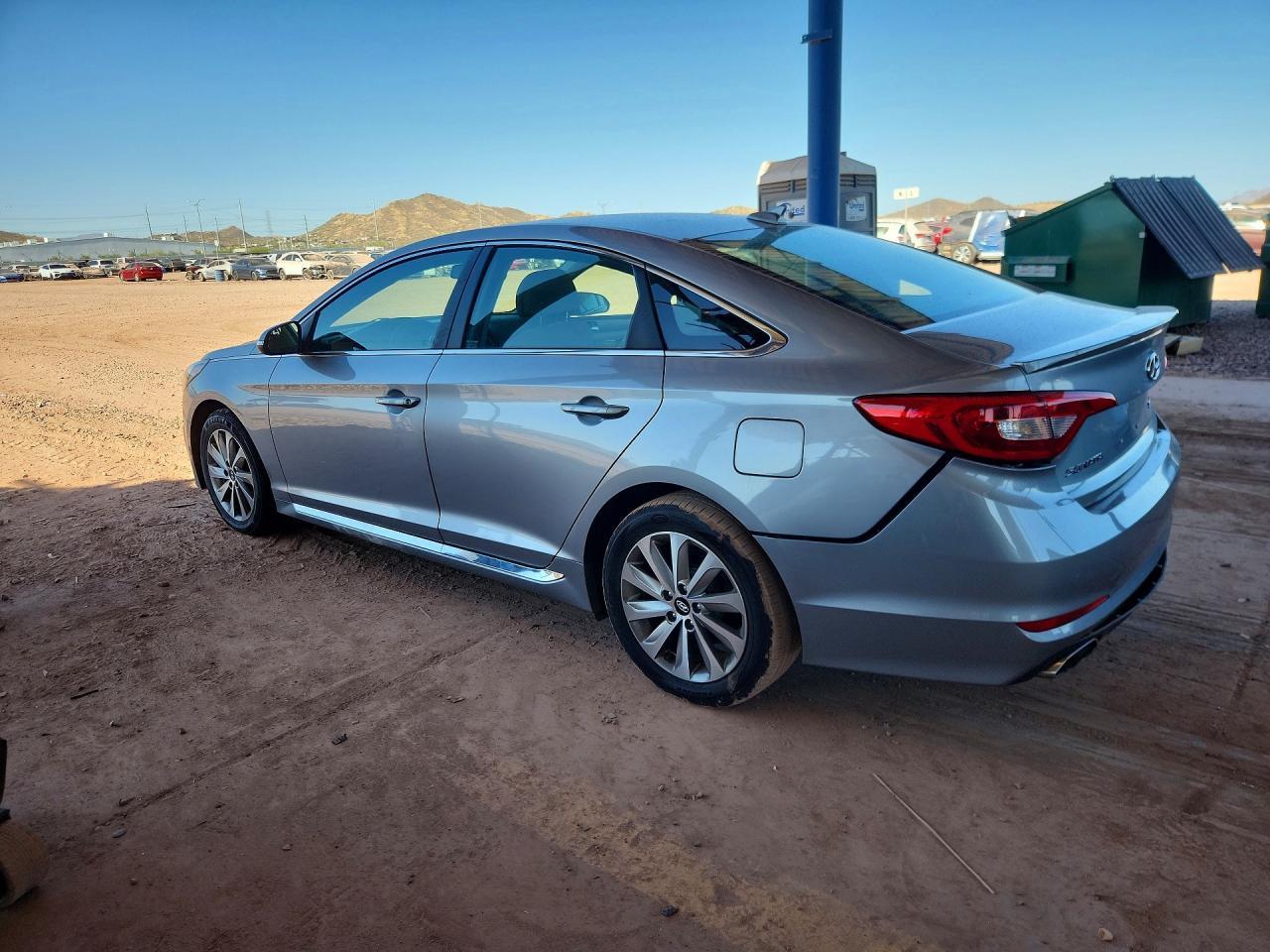 2015 Hyundai Sonata Sport - Фото 2