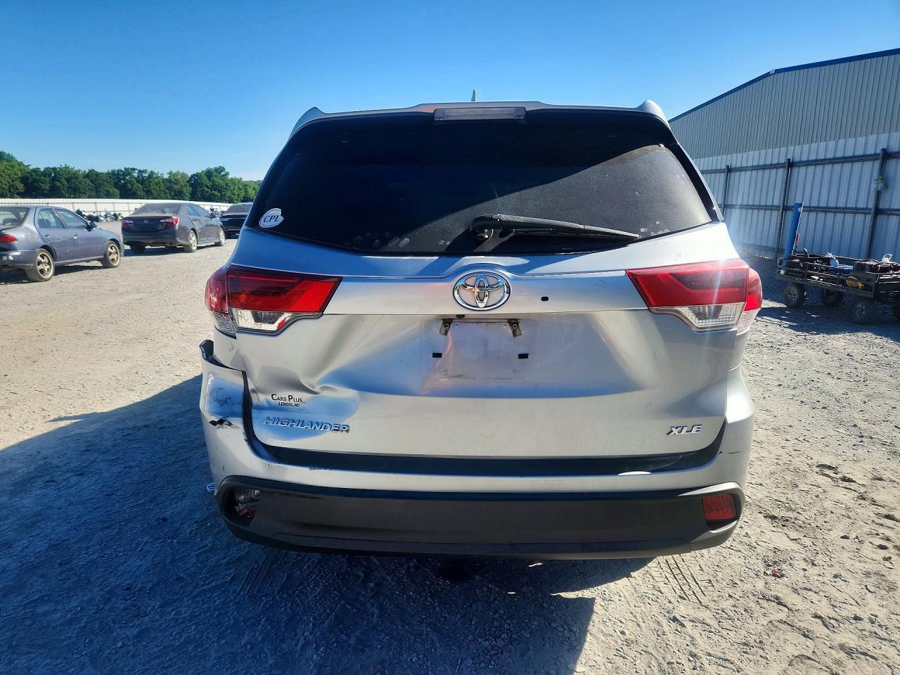 2018 Toyota Highlander Xle - Image 6