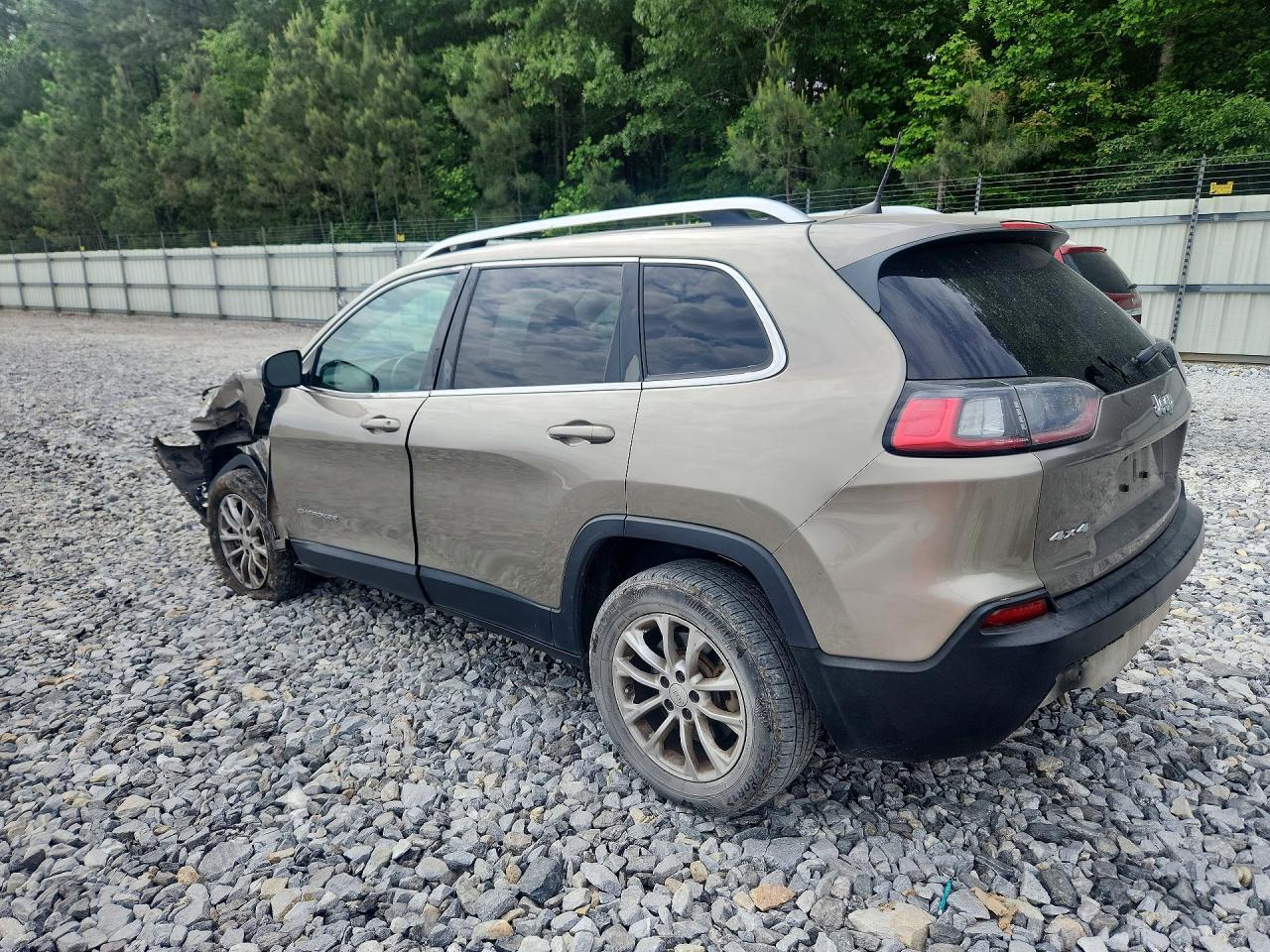 2019 Jeep Cherokee Latitude - Фото 2
