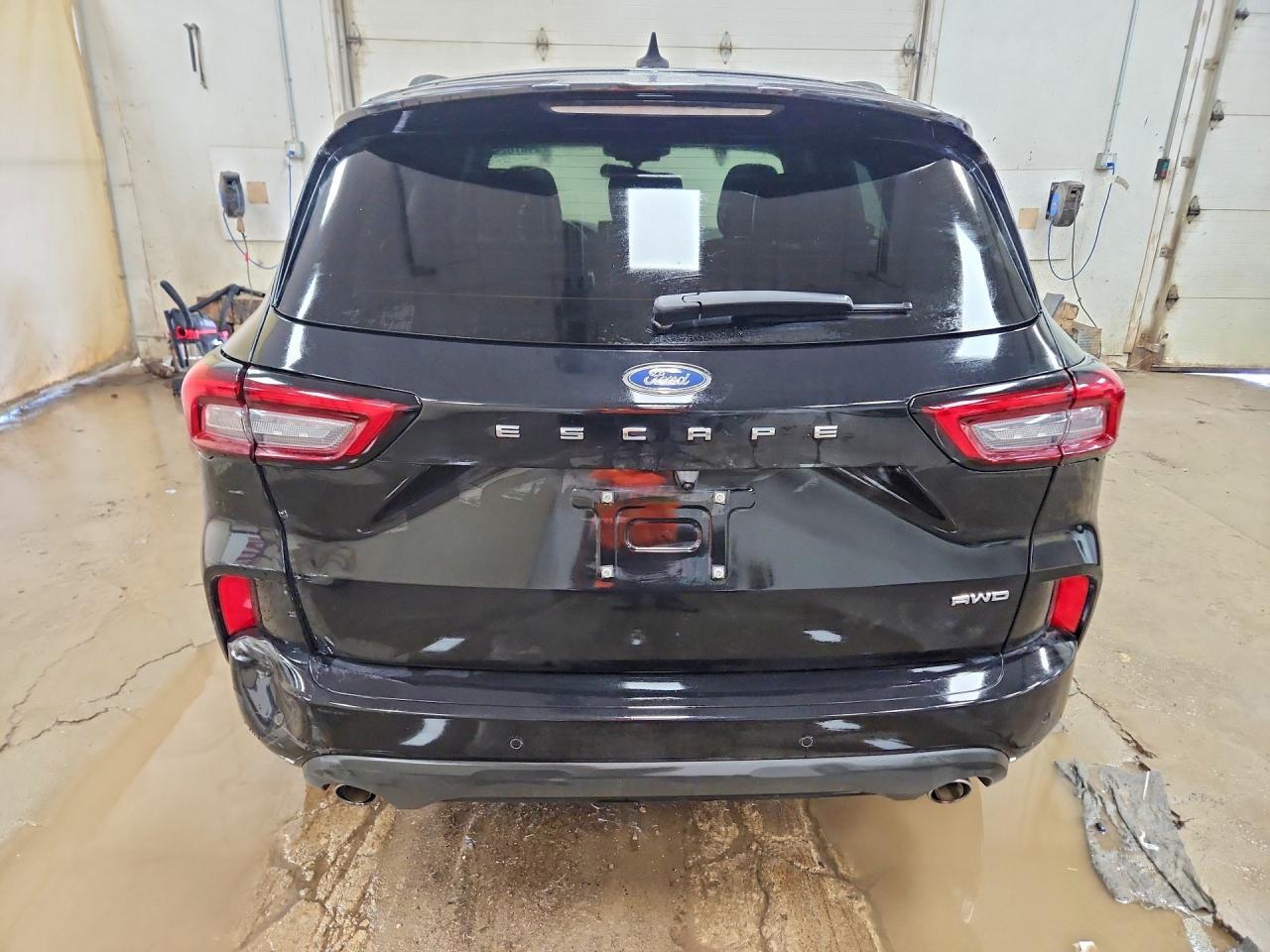 2023 Ford Escape St Line - Фото 6