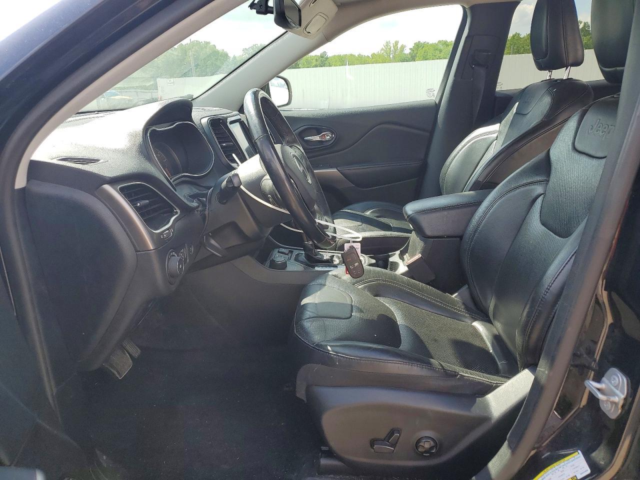 2019 Jeep Cherokee Limited - Image 7