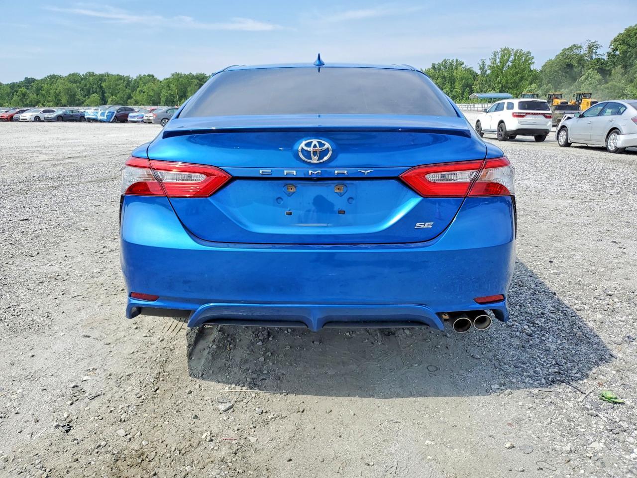 2019 Toyota Camry Se - Фото 6