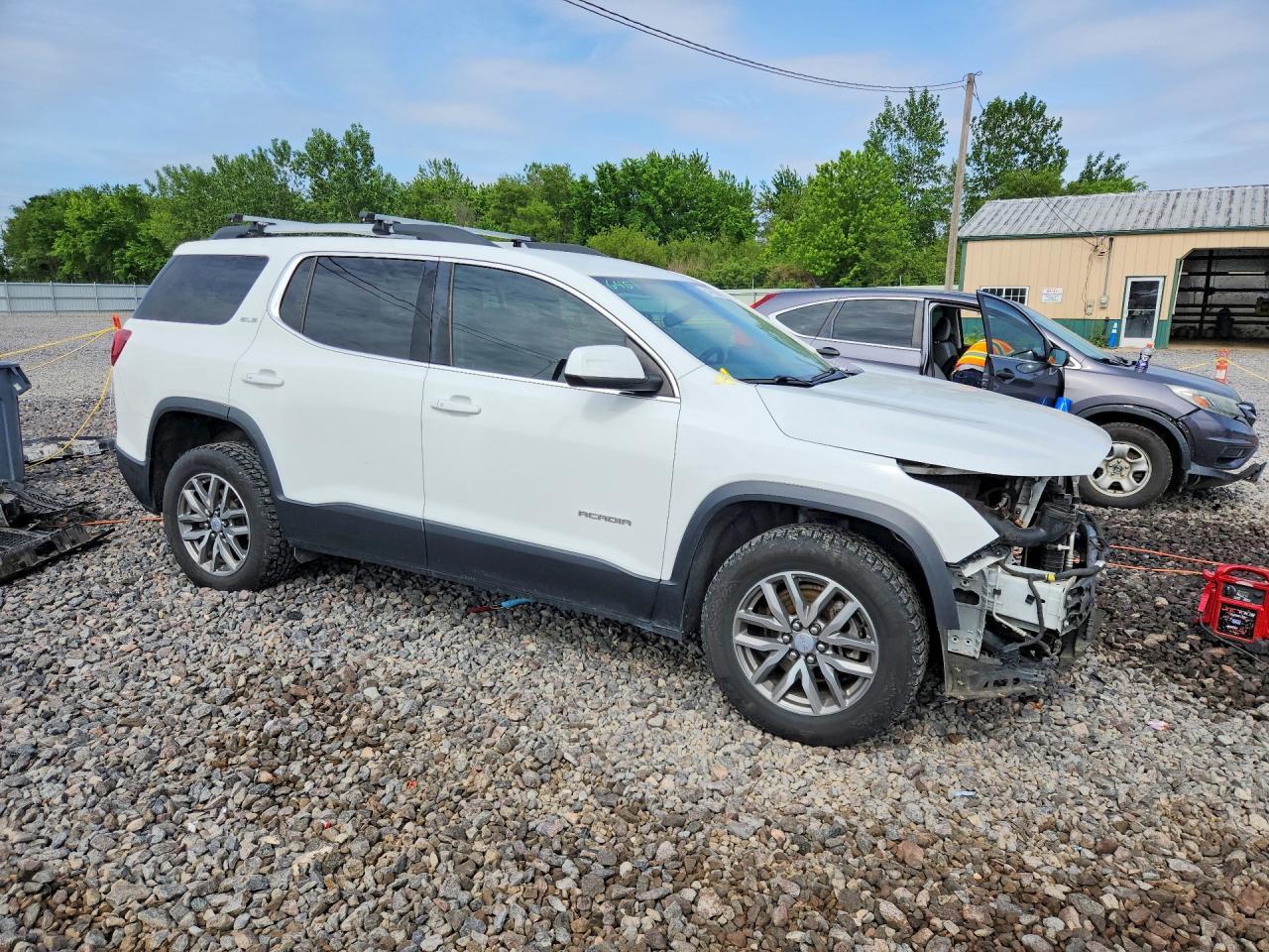 2017 GMC Acadia Sle - Image 4