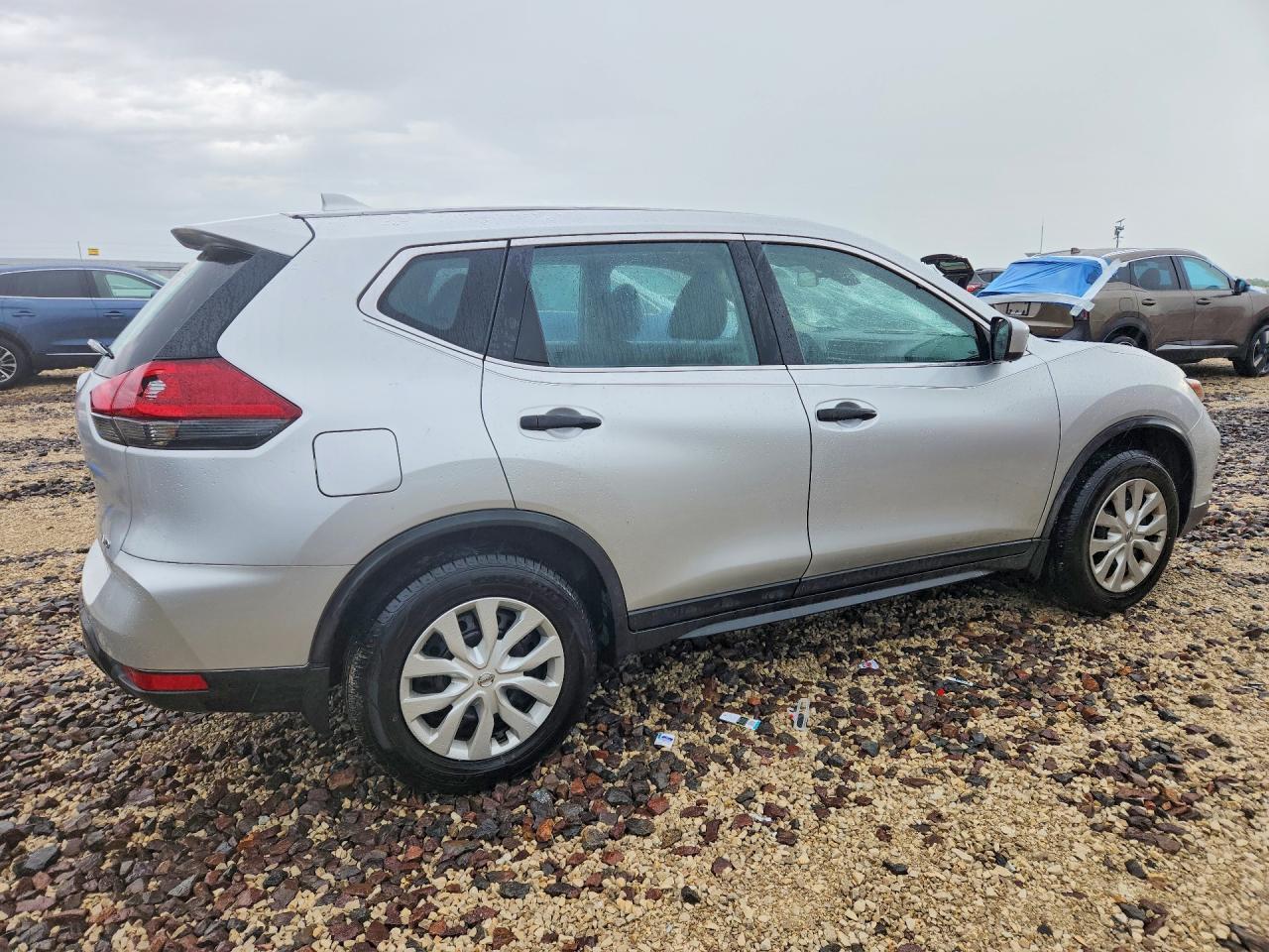 2020 Nissan Rogue S - Image 3
