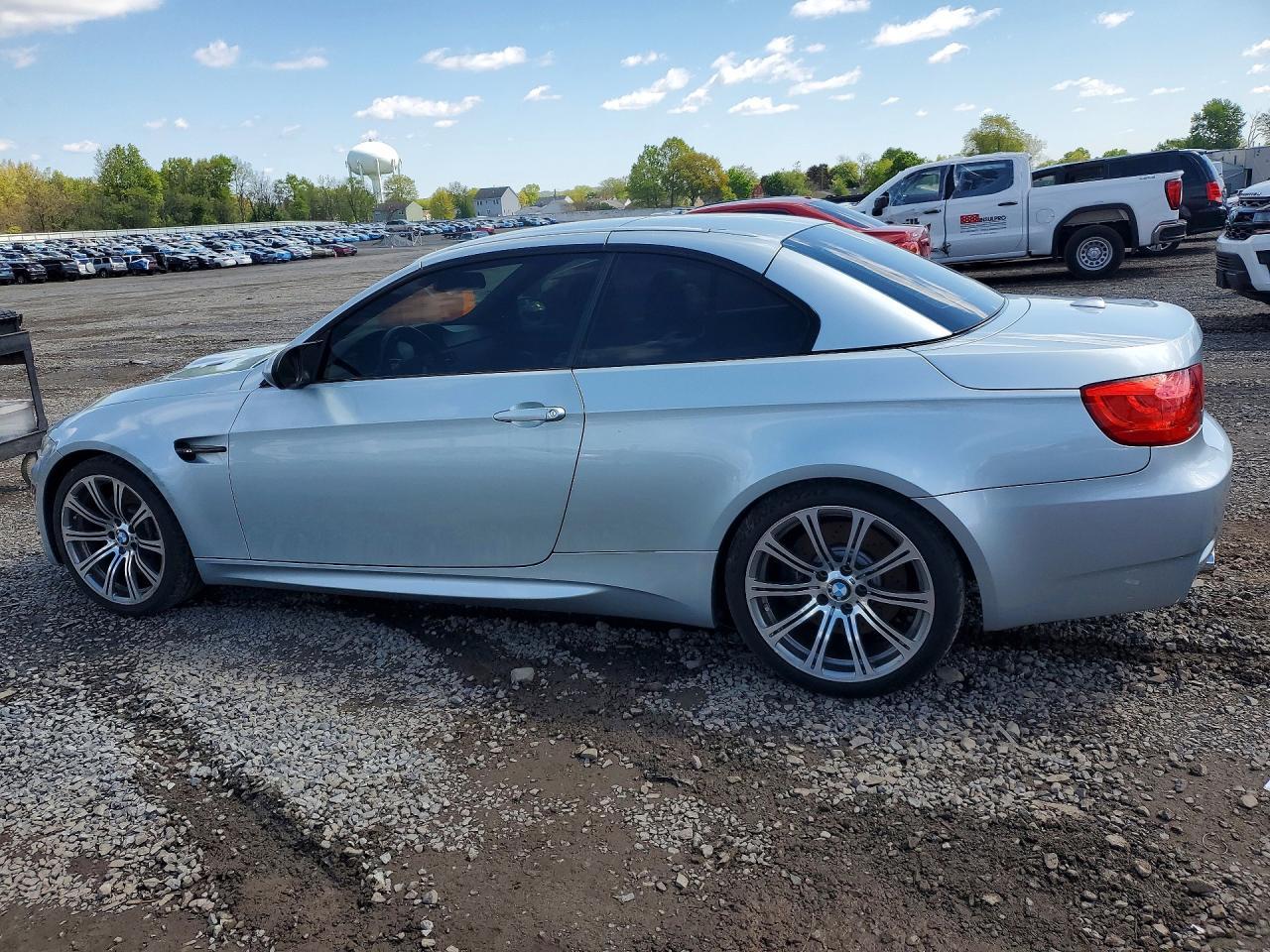 2011 BMW M3 - Фото 2
