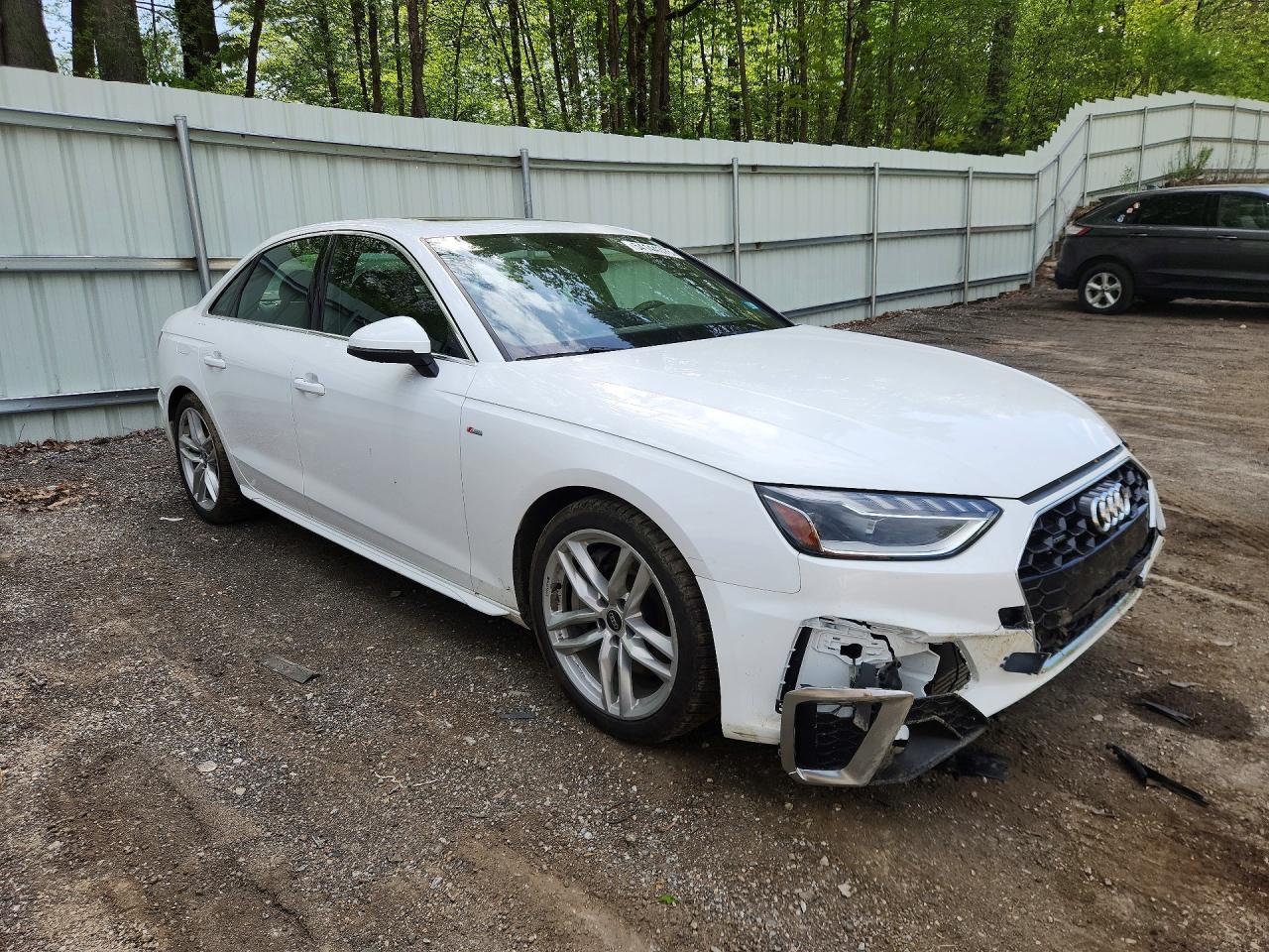 2023 Audi A4 Premium Plus 45 - Фото 4