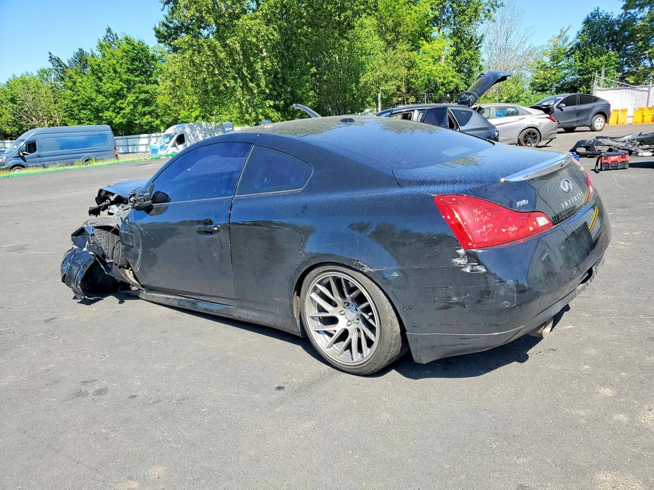 2015 Infiniti Q60 Coupe Base - Фото 2