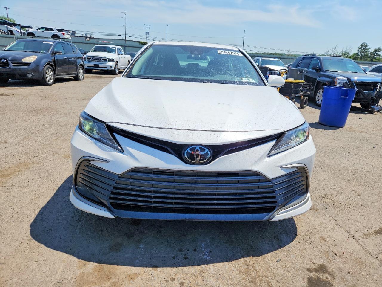 2023 Toyota Camry Le - Image 5