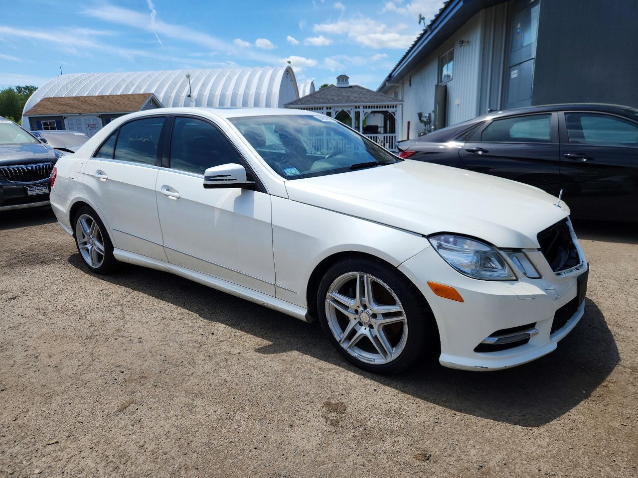 2013 Mercedes-Benz E 350 4Matic - Фото 4