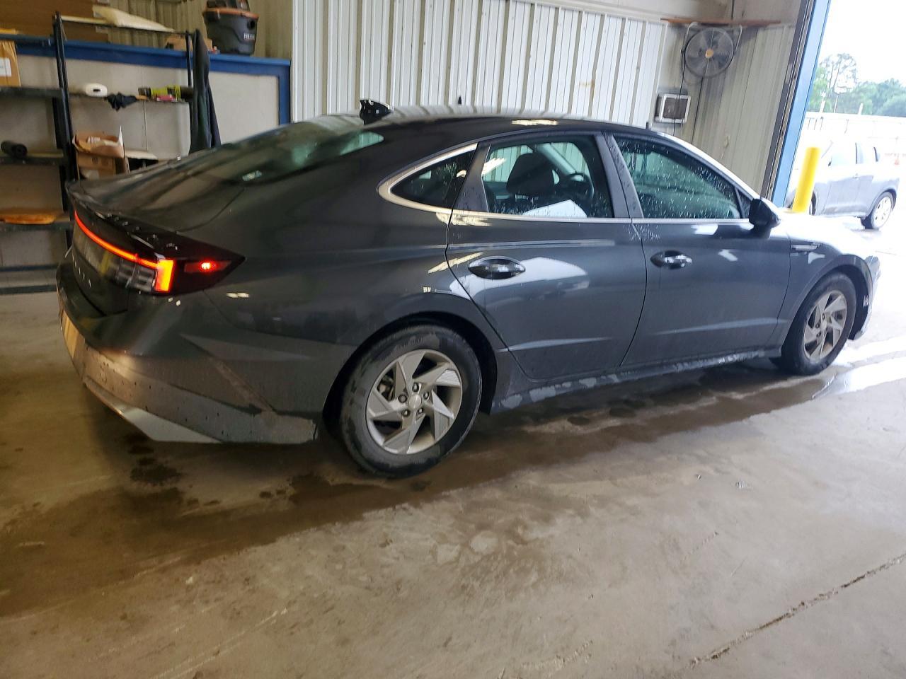2025 Hyundai Sonata Se - Фото 3