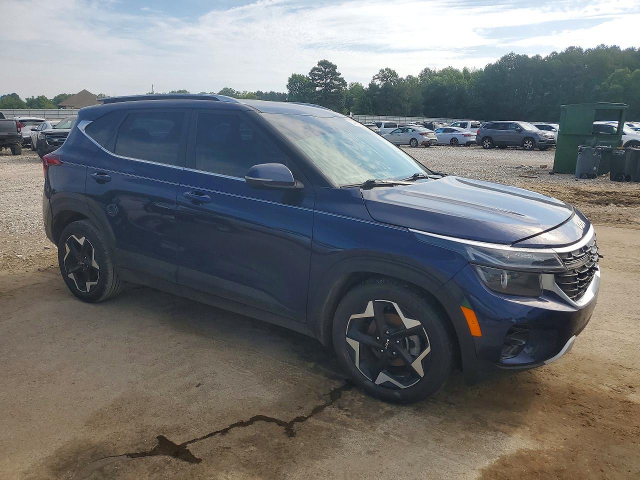 2024 Kia Seltos Ex - Image 4