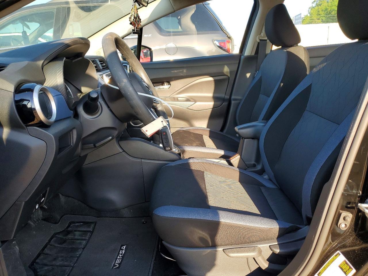 2025 Nissan Versa Sv - Фото 7