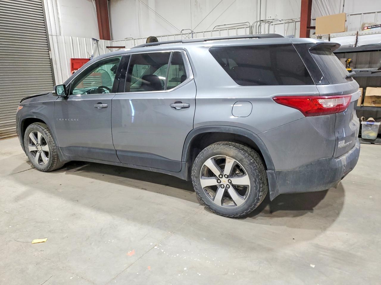 2019 Chevrolet Traverse Lt - Image 2