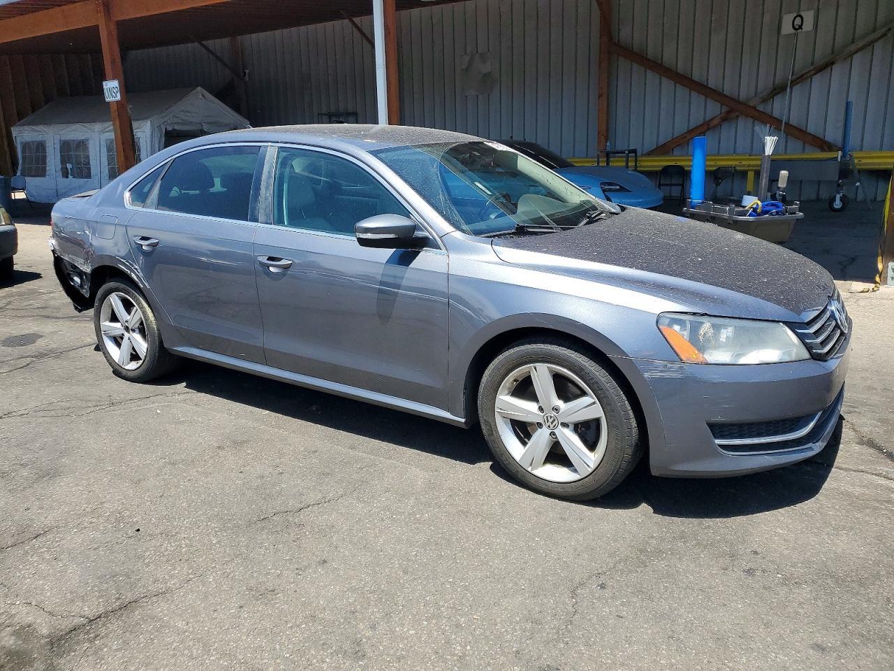 2013 Volkswagen Passat Se - Фото 4