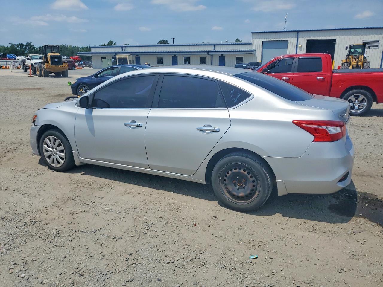 2017 Nissan Sentra S - Фото 2