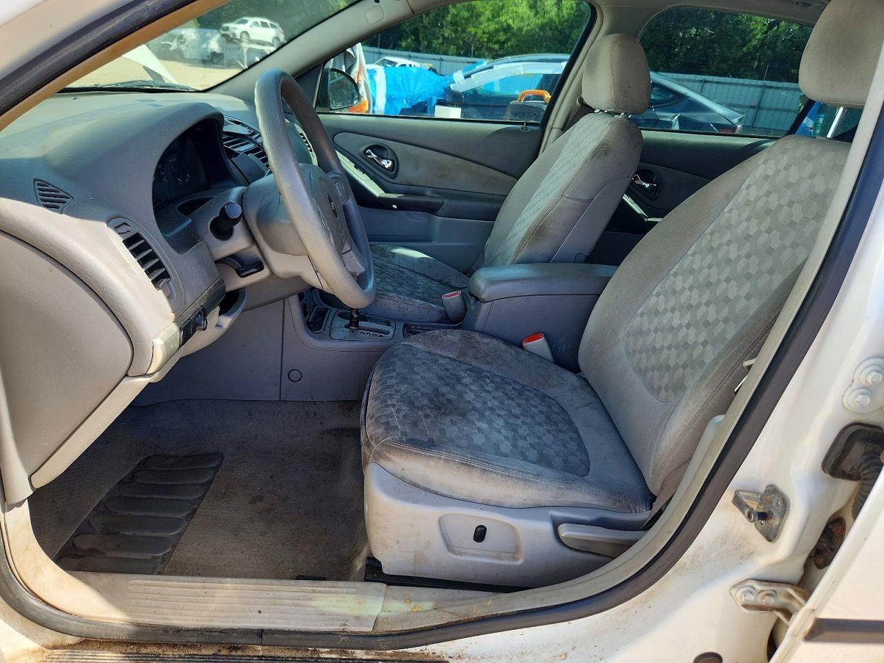 2005 Chevrolet Malibu - Image 7