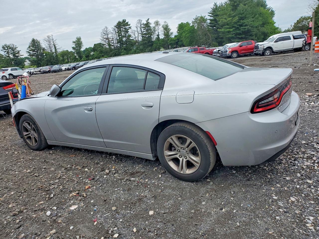 2022 Dodge Charger Sxt - Image 2