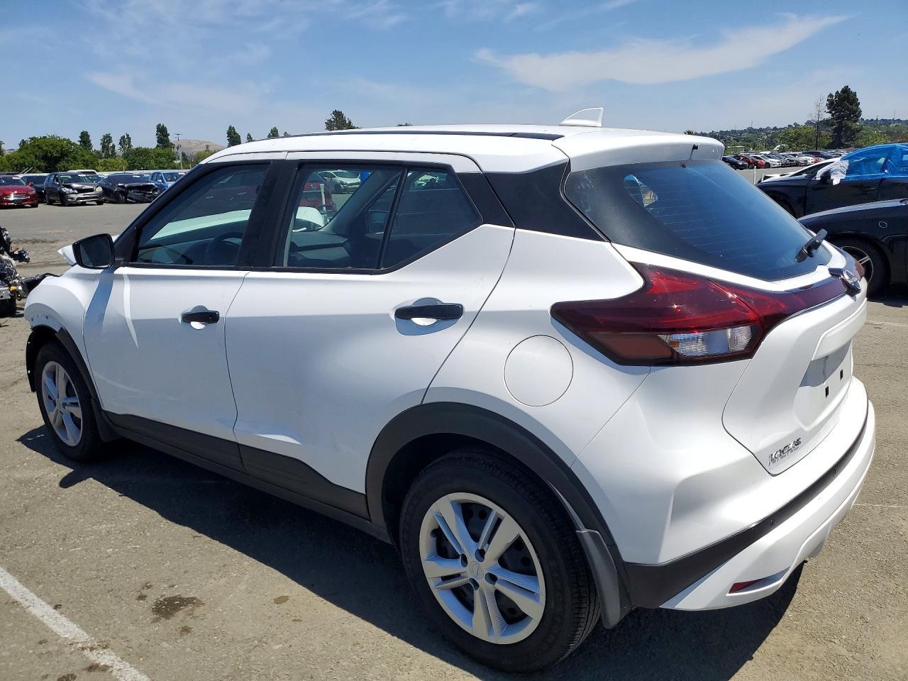 2025 Nissan Kicks Play S - Image 2
