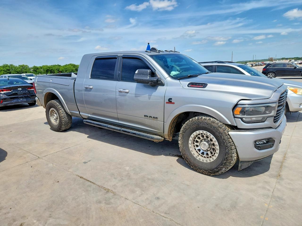 2022 Ram 2500 Laramie - Фото 4