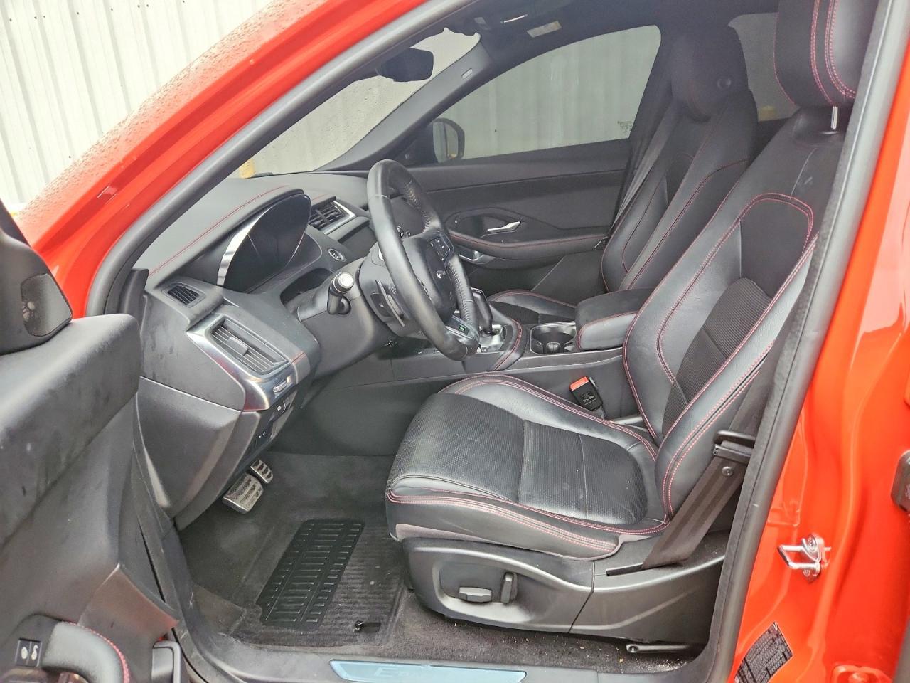 2020 Jaguar E-Pace Checkered Flag - Фото 7