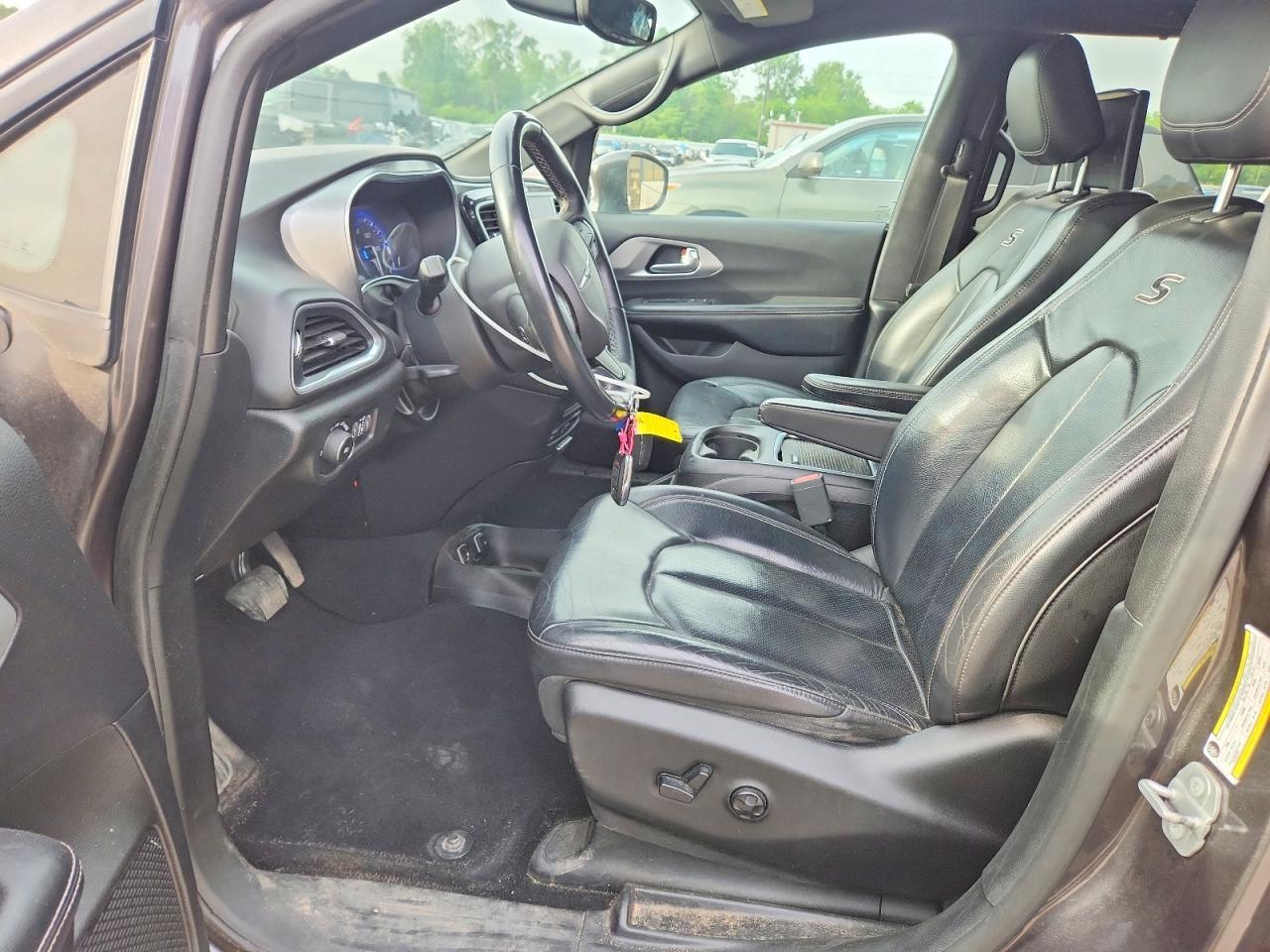 2018 Chrysler Pacifica Touring L Plus - Фото 7