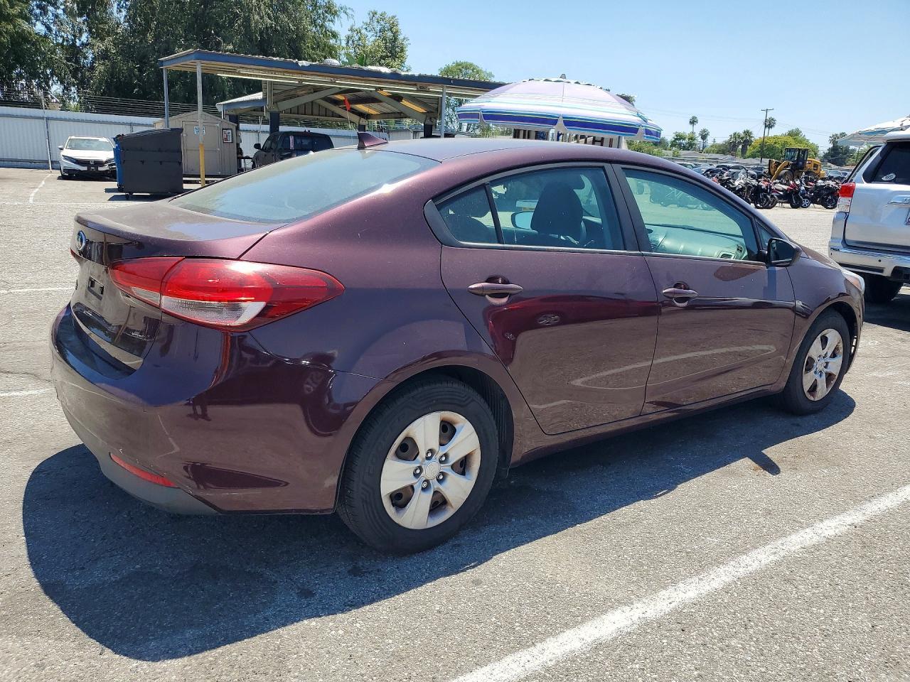2018 Kia Forte - Image 3