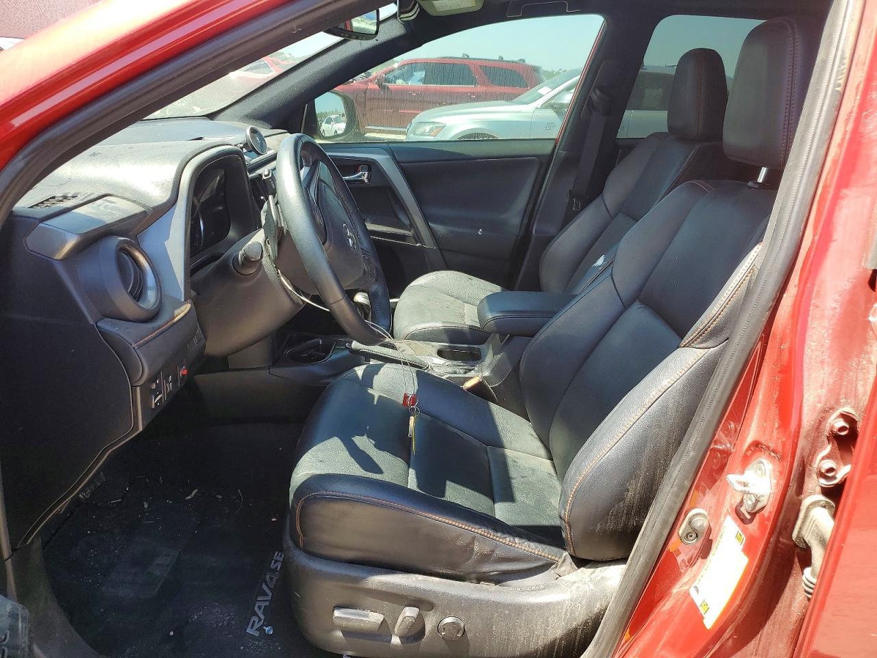 2016 Toyota Rav4 Se - Фото 7