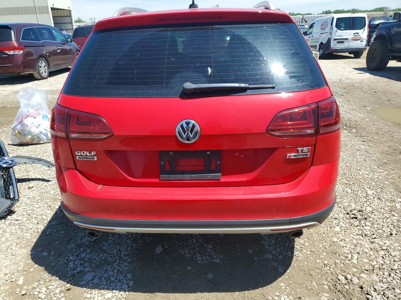2017 Volkswagen Golf Alltrack S - Фото 6