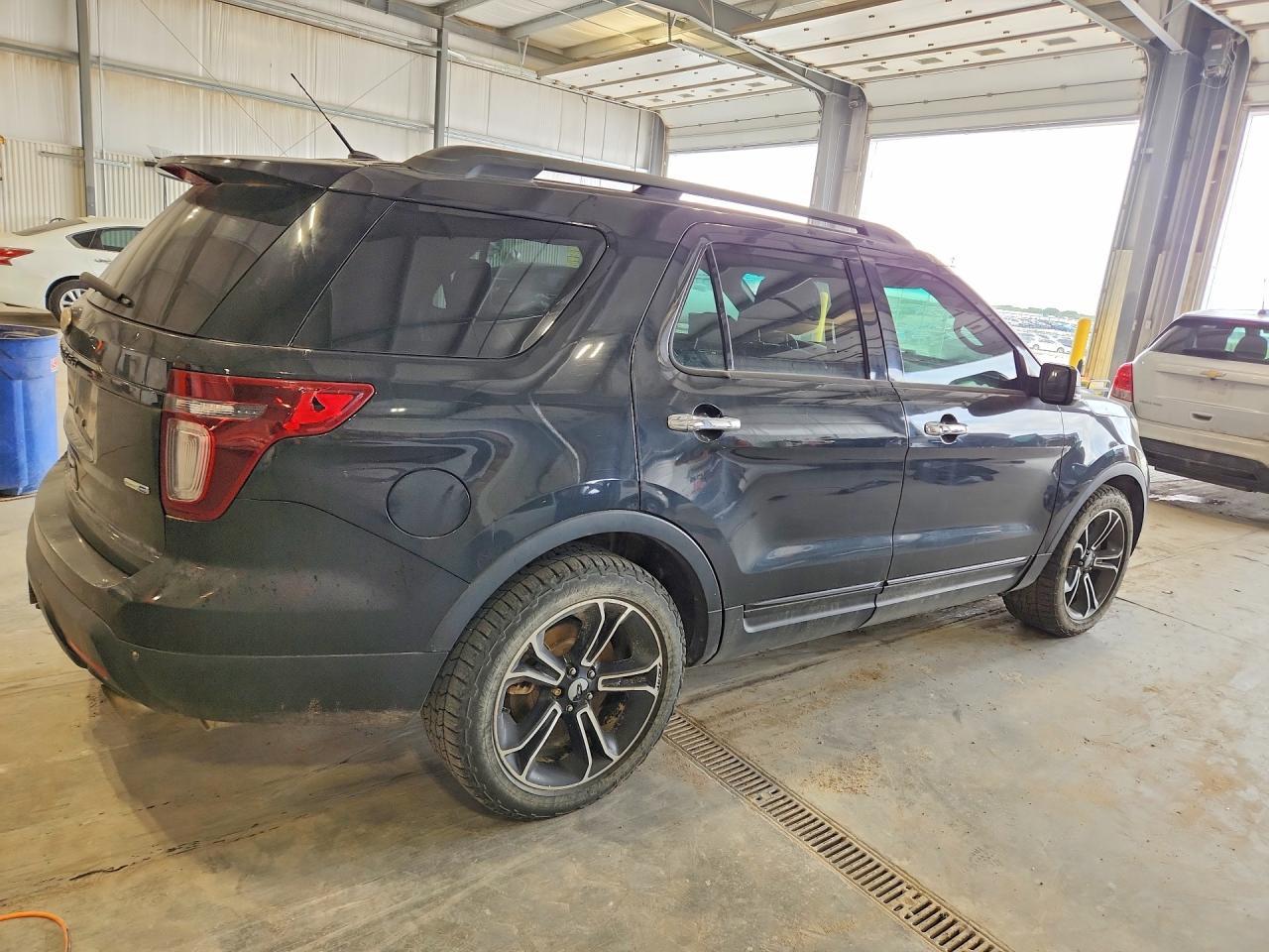 2014 Ford Explorer Sport - Фото 3