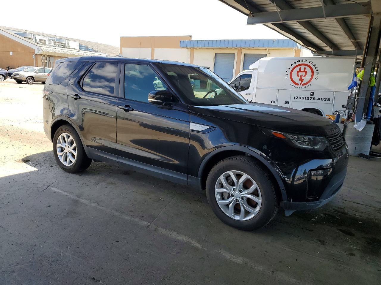 2020 Land Rover Discovery Se - Фото 4