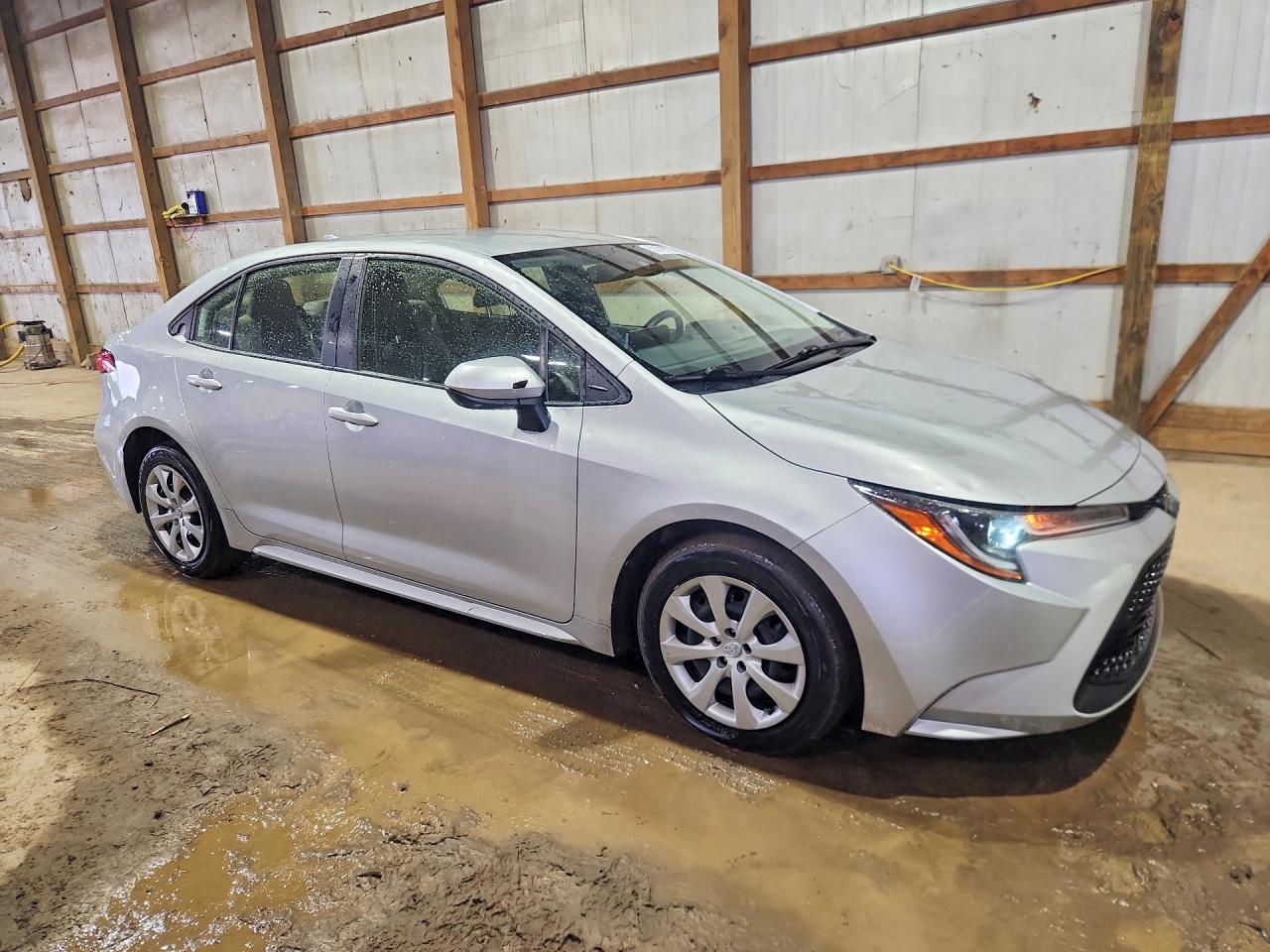 2020 Toyota Corolla Le - Image 4