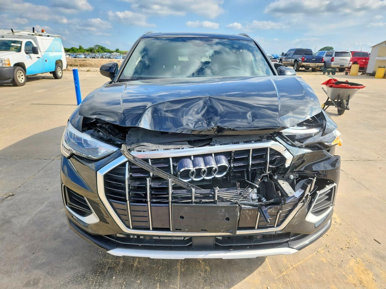 2022 Audi Q3 Premium 40 - Фото 5