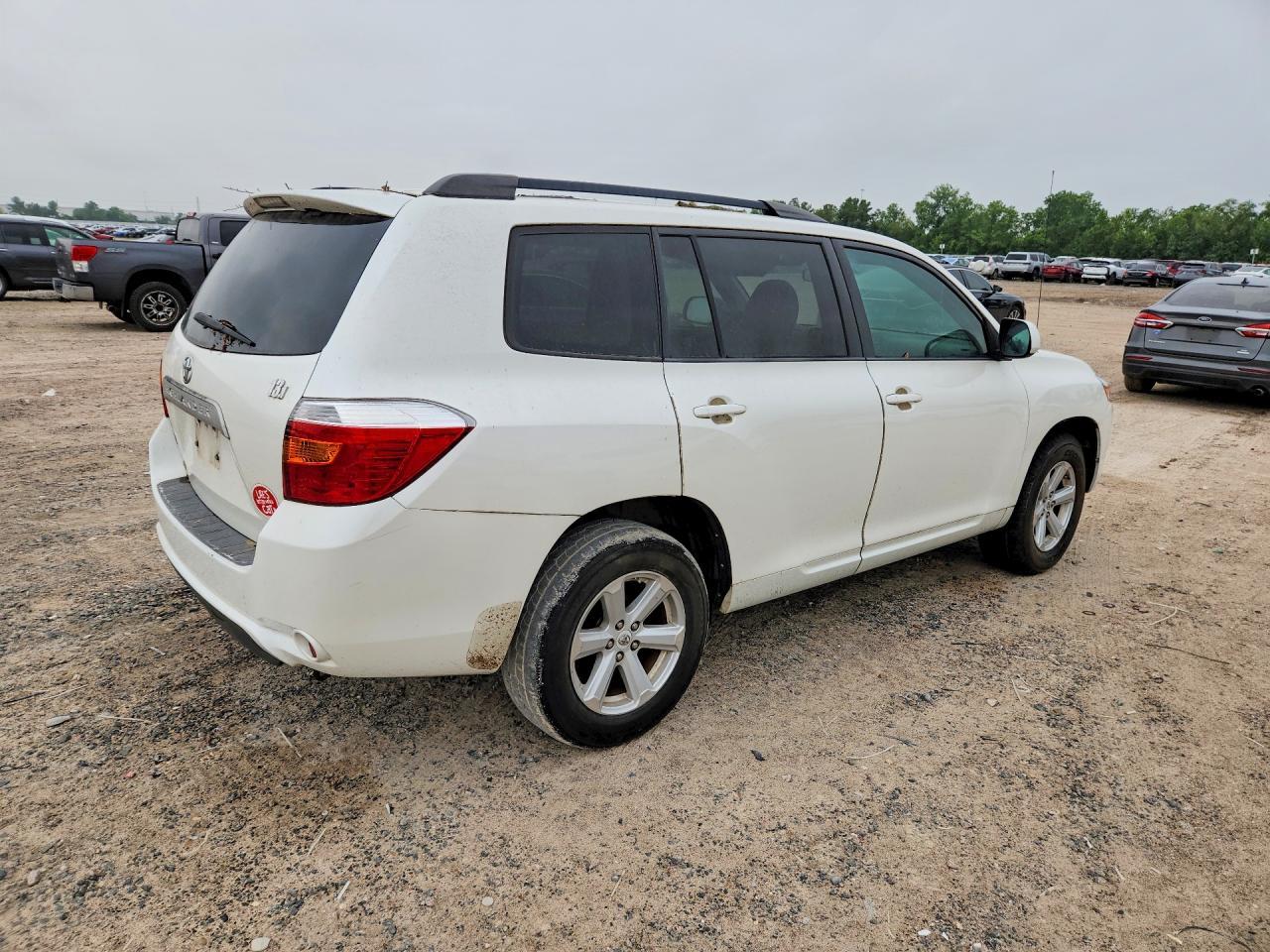 2010 Toyota Highlander - Фото 3