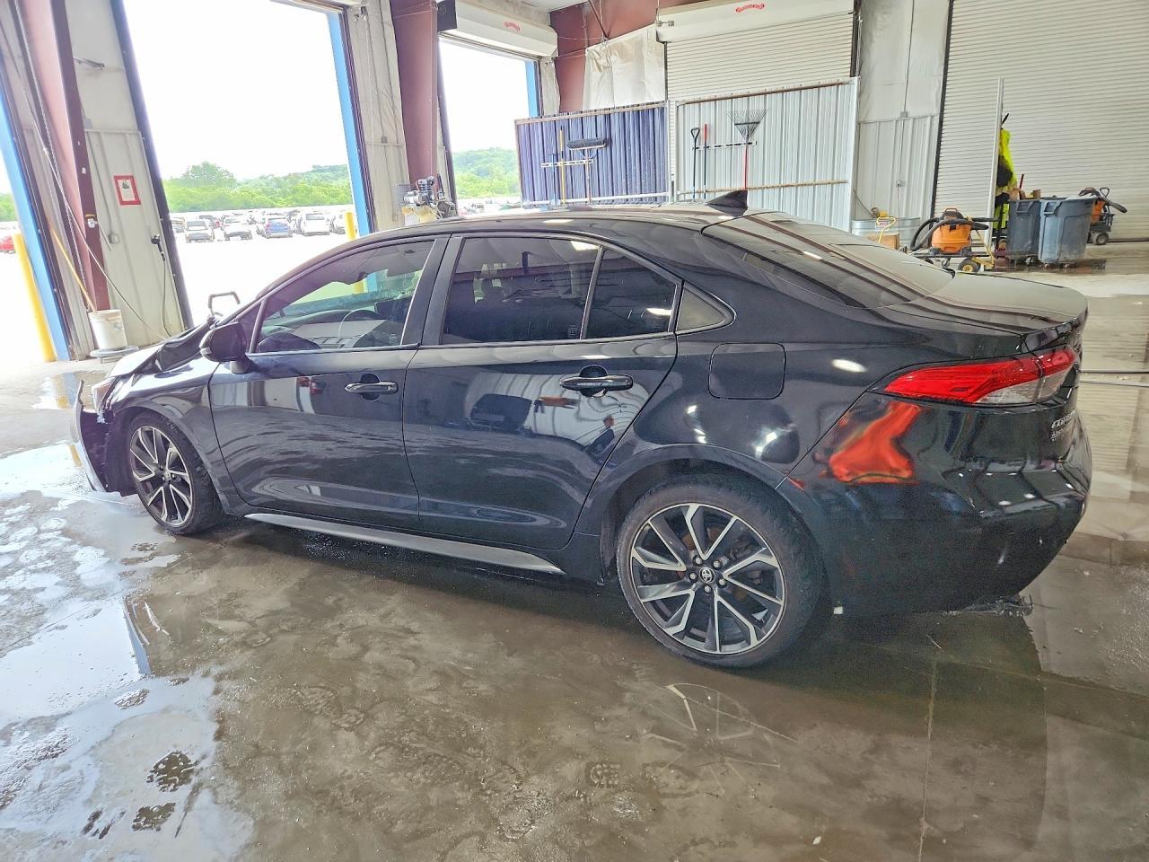 2021 Toyota Corolla Se - Фото 2
