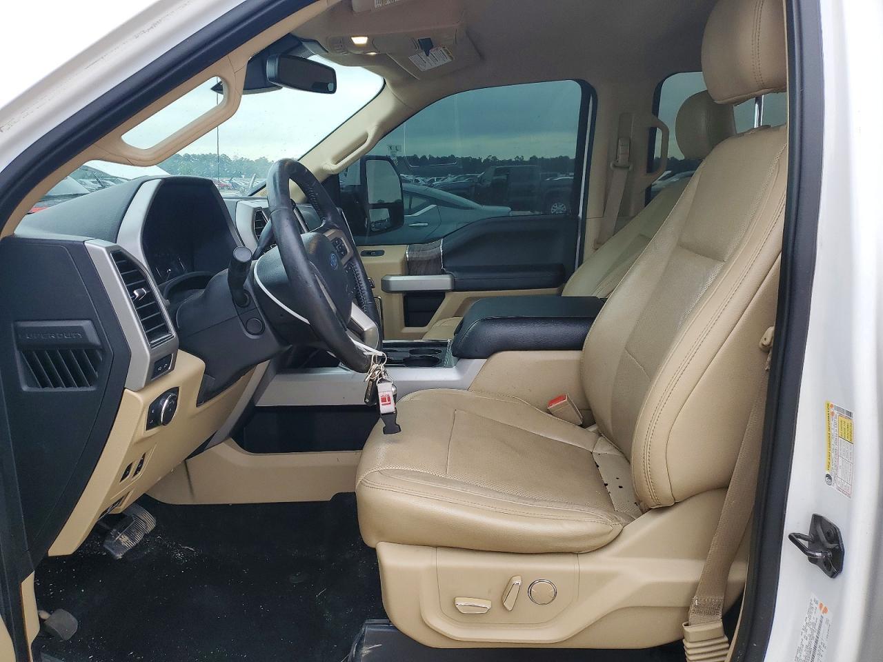 2018 Ford F350 Super Duty - Image 7