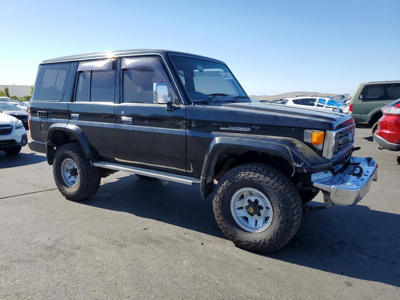 1999 Toyota Landcruisr - Image 4