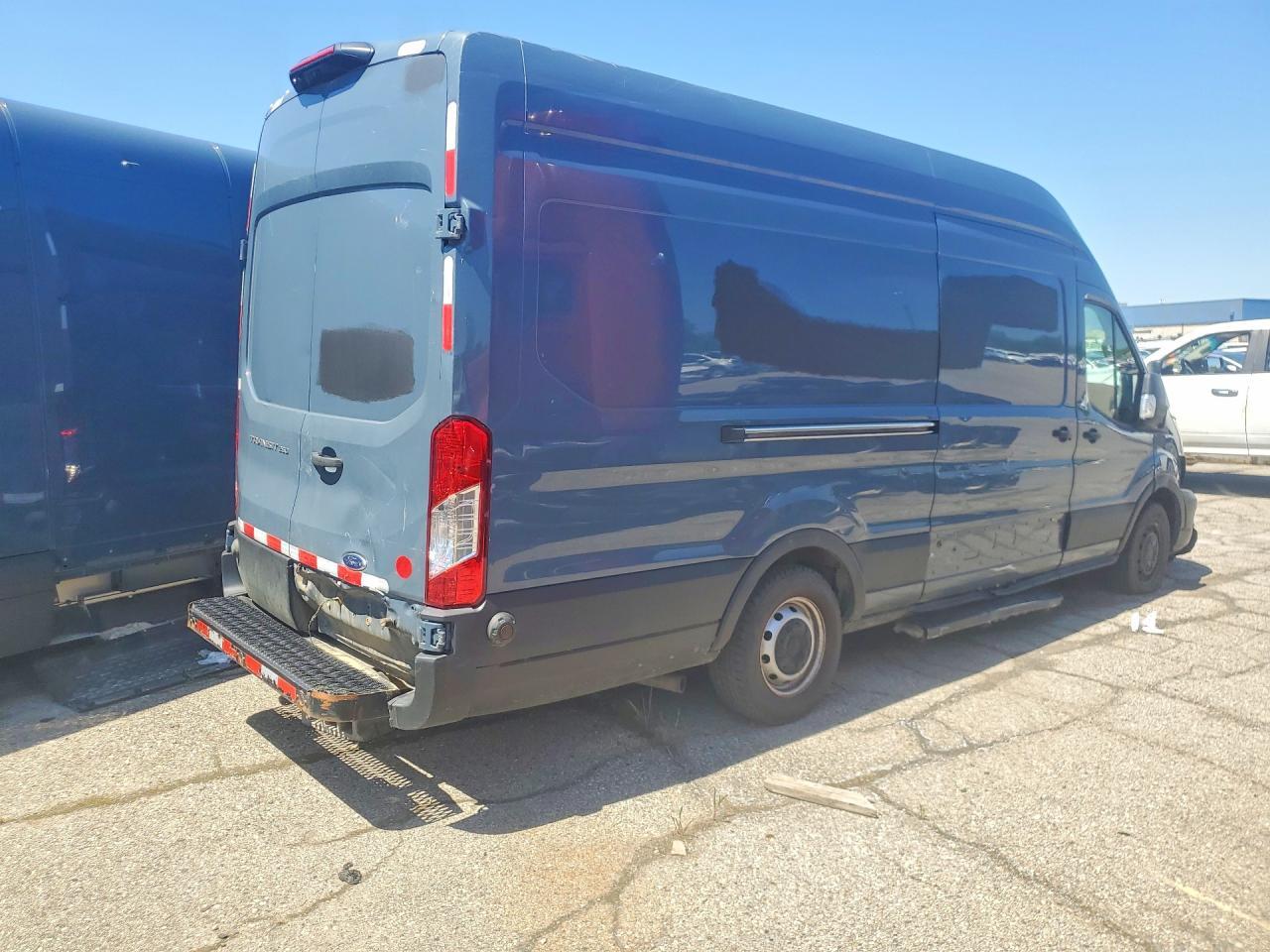 2020 Ford Transit T-250 - Image 3