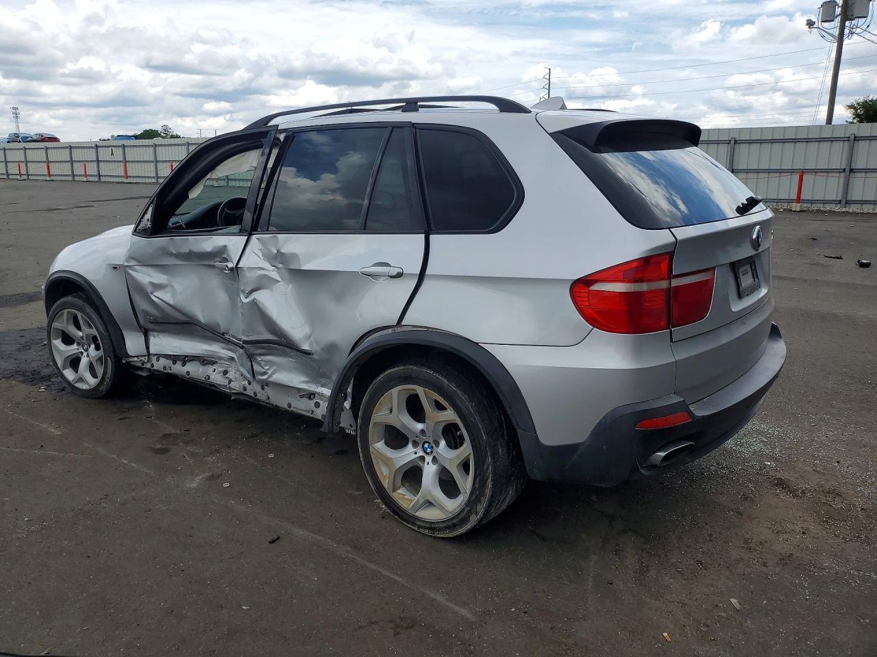 2008 BMW X5 4.8I - Image 2