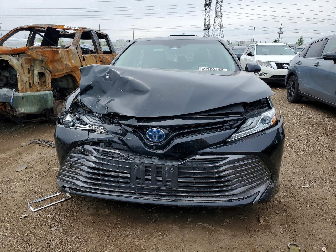 2018 Toyota Camry Hybrid Xle - Image 5