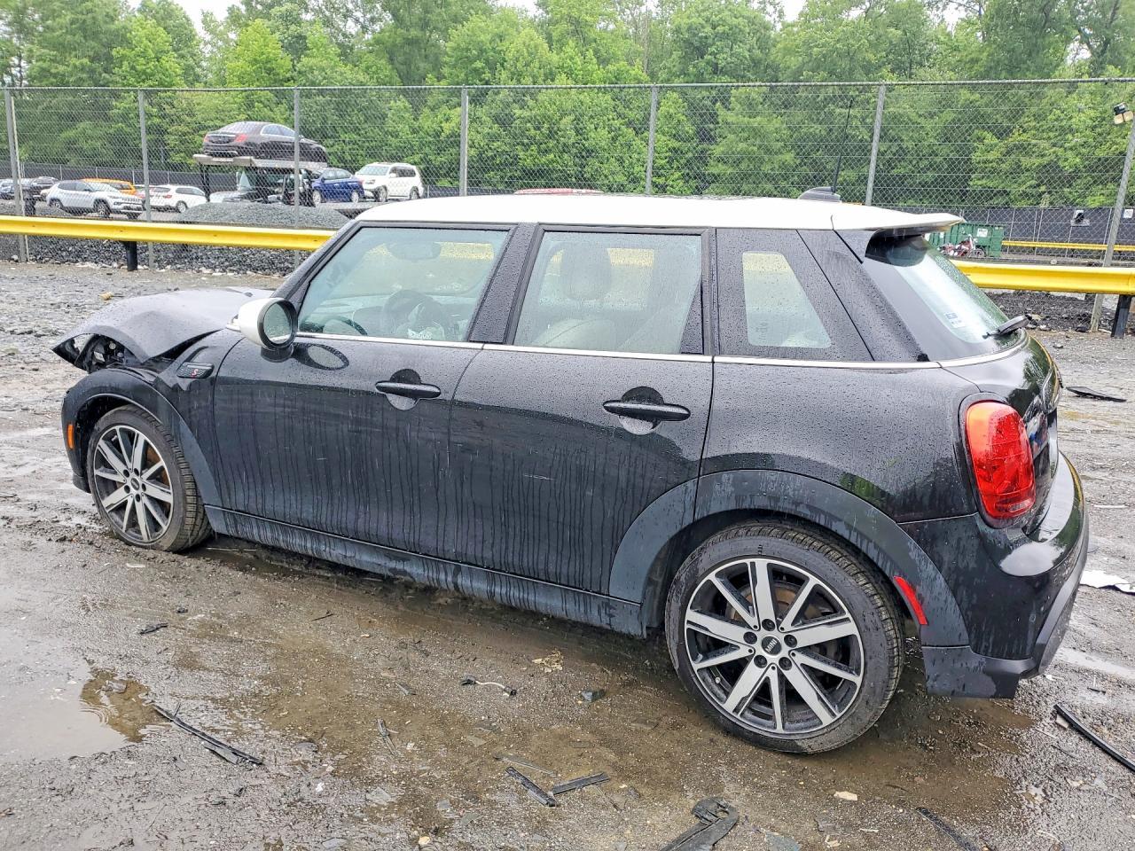 2022 Mini Cooper S - Фото 2