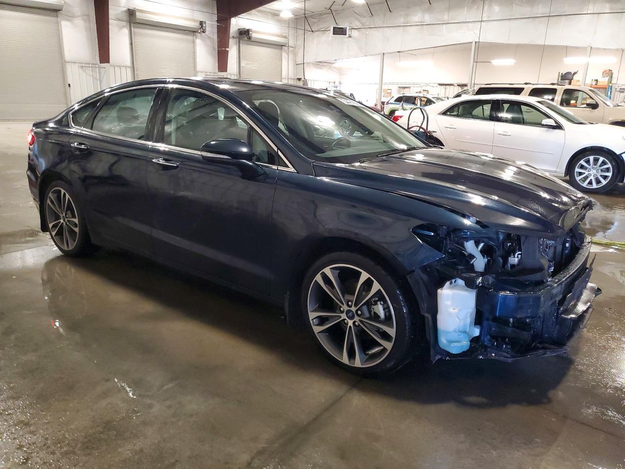 2020 Ford Fusion Titanium - Фото 4