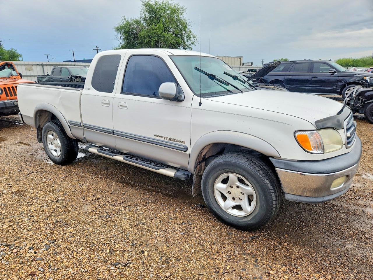 2002 Toyota Tundra - Image 4