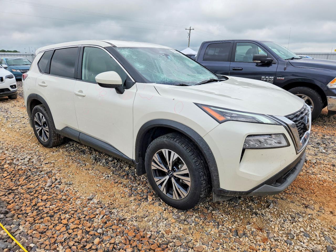 2023 Nissan Rogue Sv - Image 4