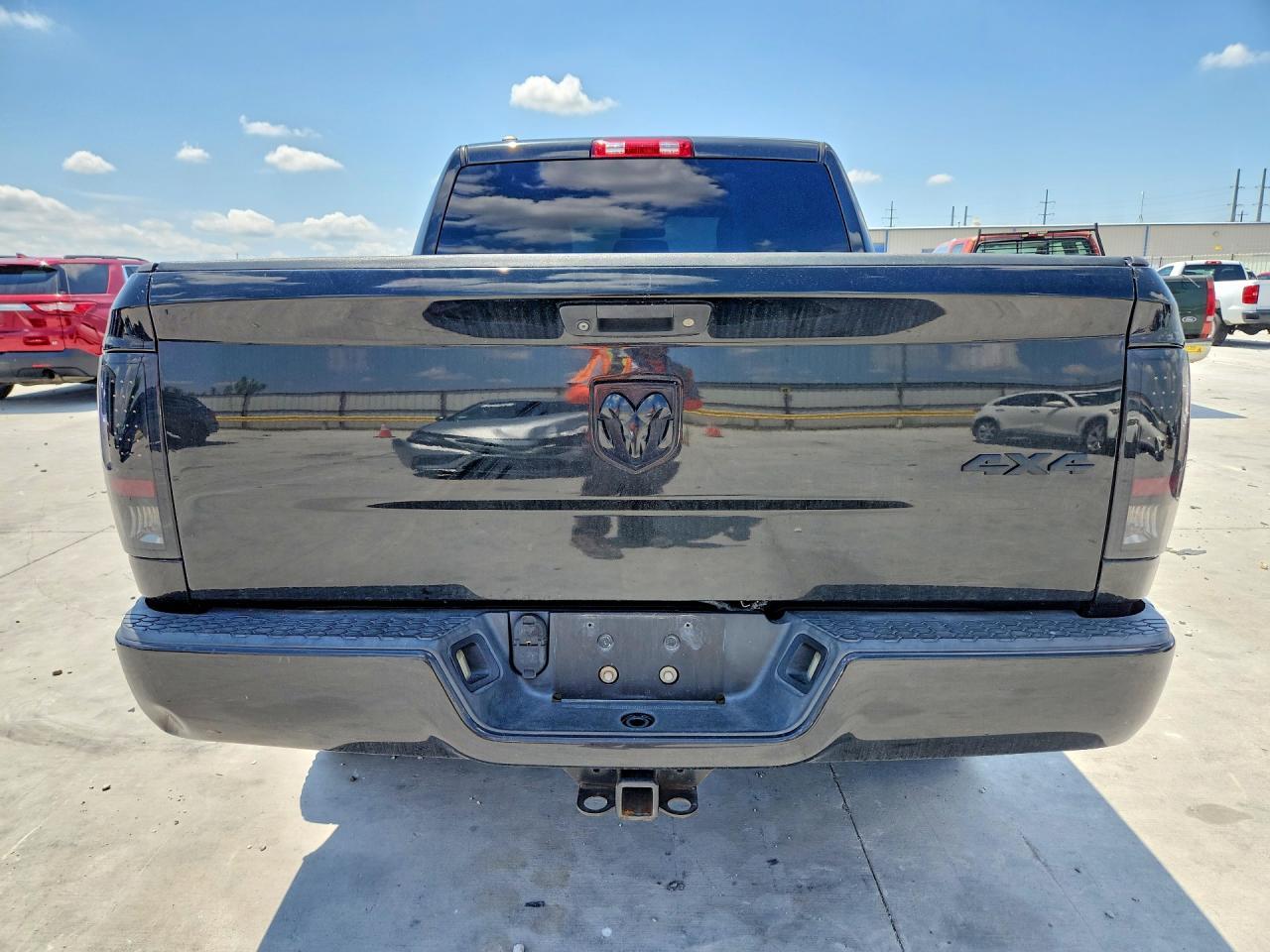 2016 Ram 1500 St - Image 6