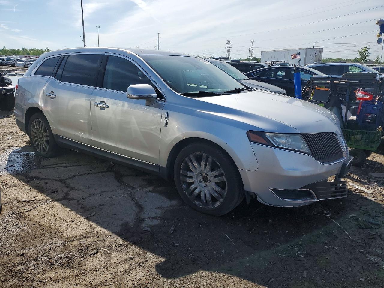 2016 Lincoln Mkt - Фото 4